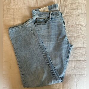 ABERCROMBIE & FITCH Classic Straight leg jean